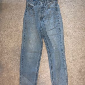 Brandy Melville boyfriend jeans